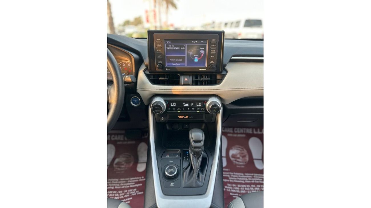 Toyota RAV4 TOYOTA RAV4 XLE HYBRID 2021