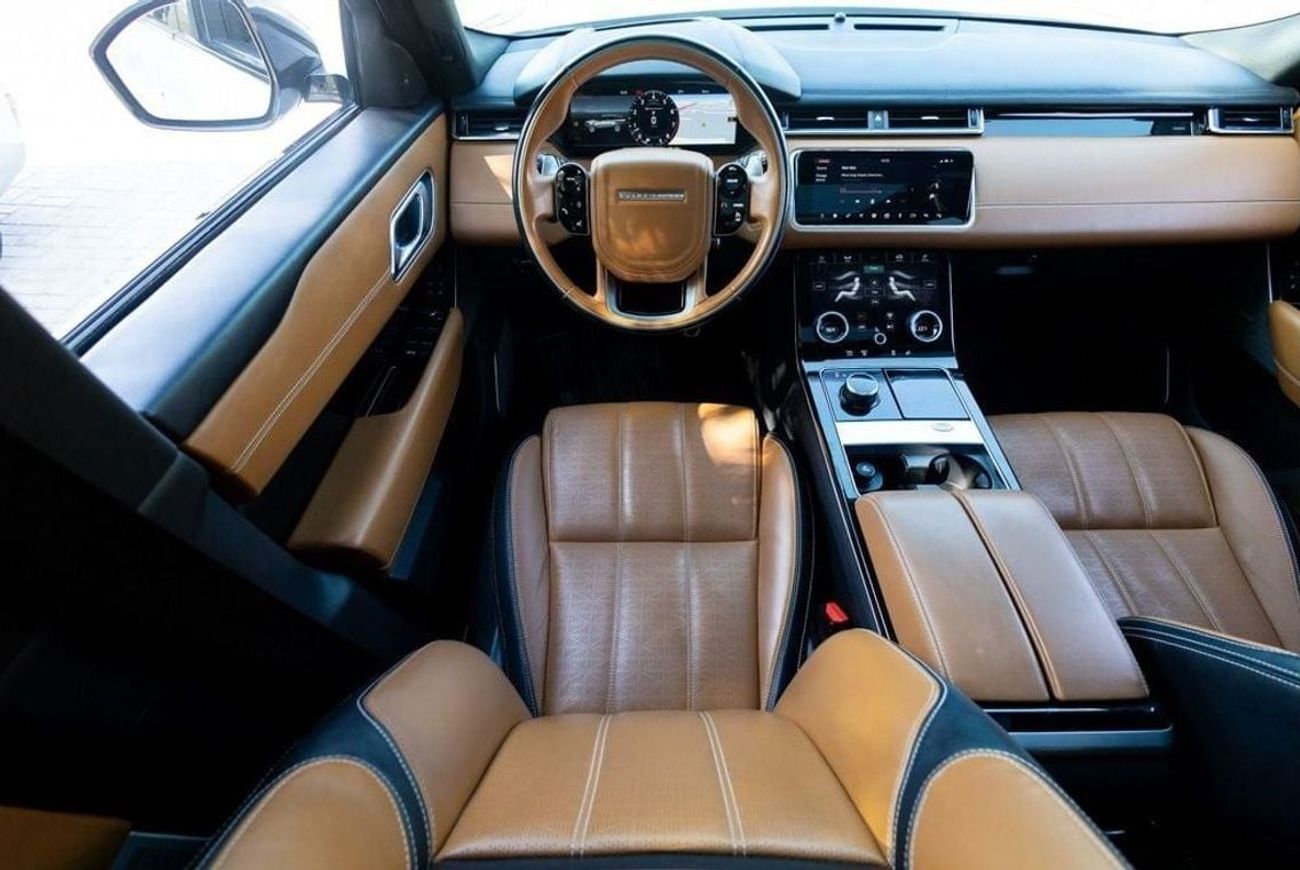 لاند روفر رينج روفر فيلار P380 R-Dynamic HSE 3.0L Range Rover Velar P380 R-Dynamic HSE 2018 GCC under Warranty with Flexible D