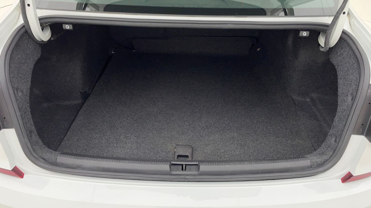 فولكس واجن باسات S 2.5 | بدون دفعة مقدمة | اختبار القيادة في المنزل