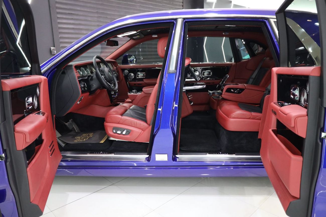 Rolls-Royce Phantom Std 6.8L 2018 Phantom, Bespoke Audio, Rear-Seat Entertainment, Silver Satin Bonnet, Warranty Till 29