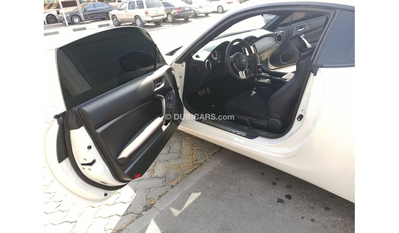 سايون FRS Toyota Scion fr-s