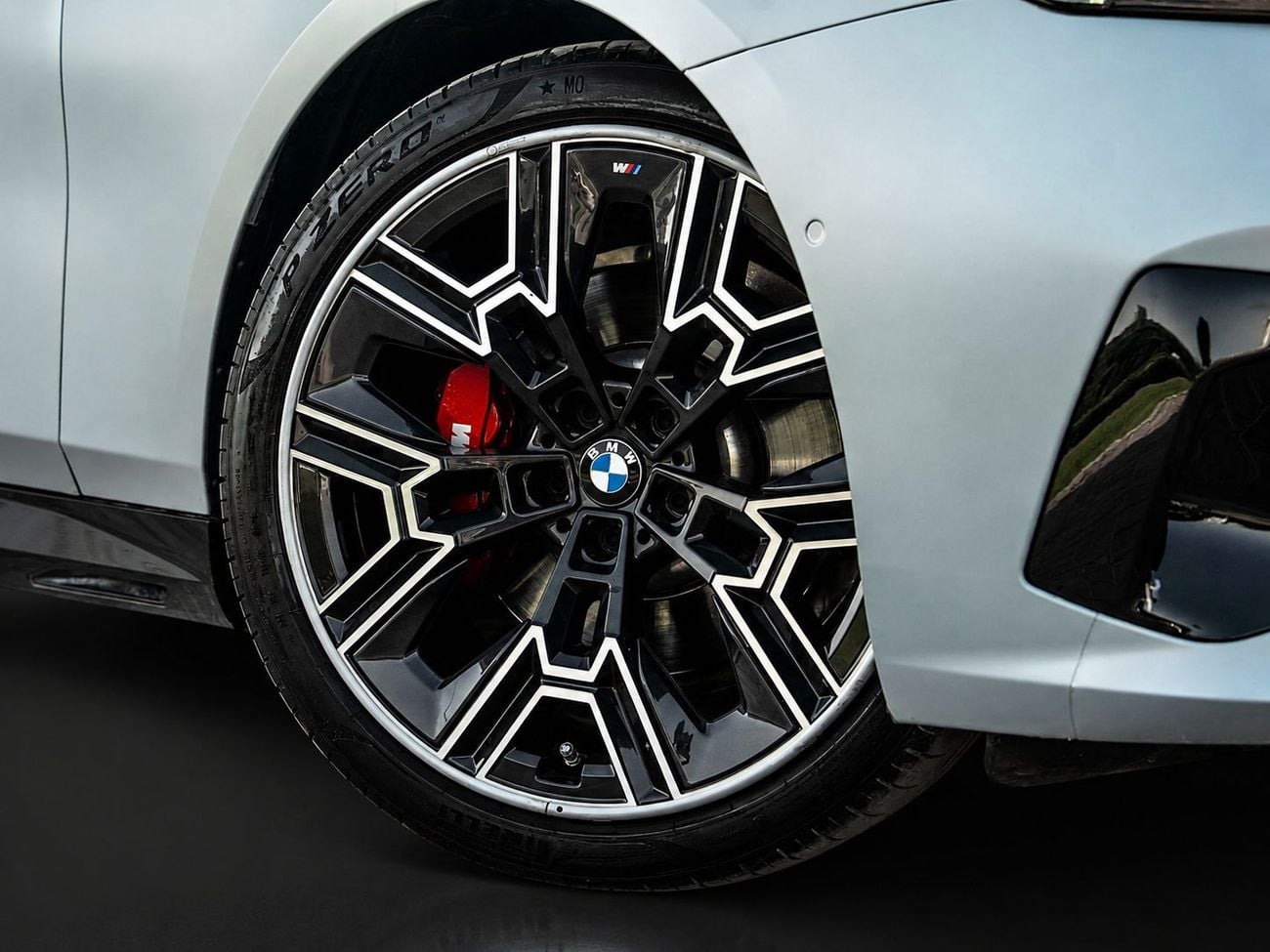 بي أم دبليو 520i 520I M SPORT TITANIUM