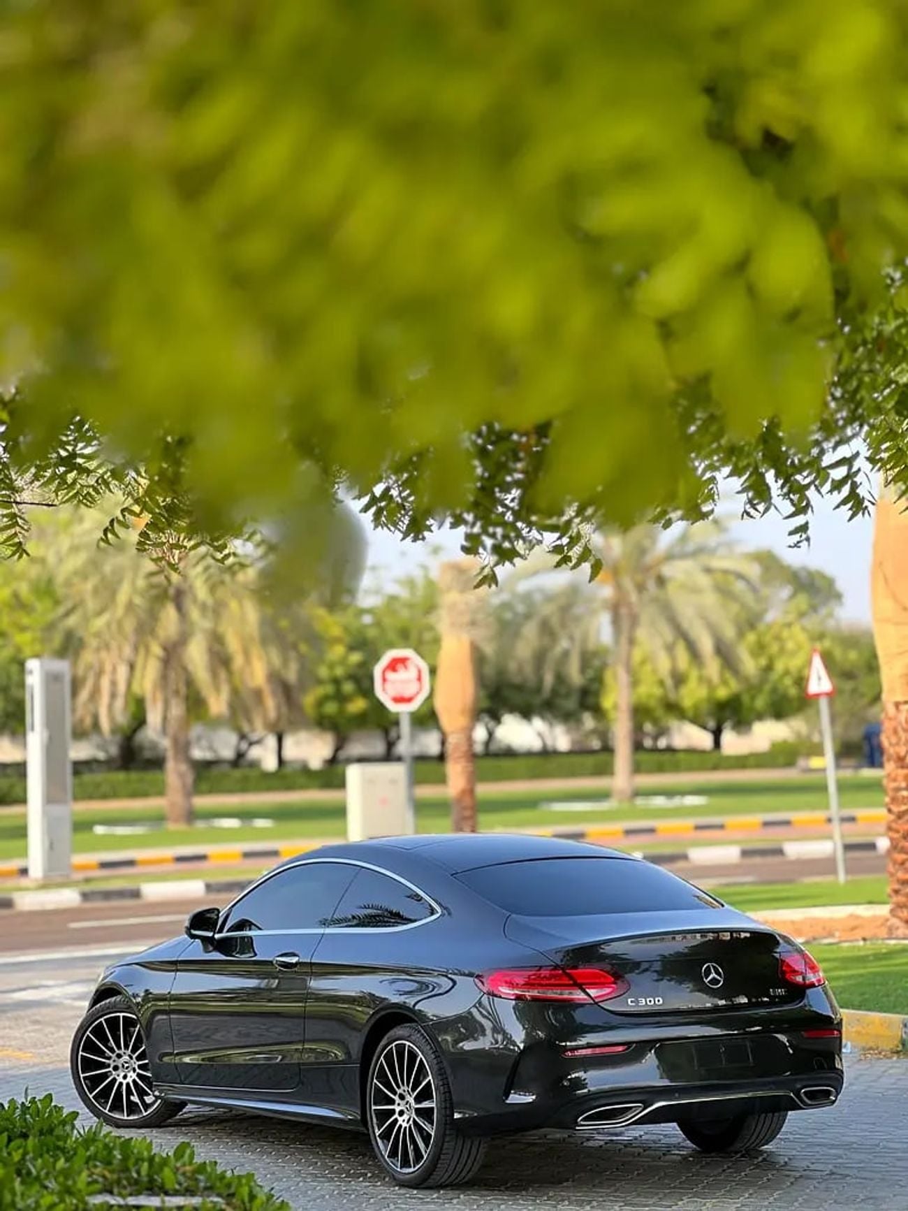 Mercedes Benz C300 C300 Coupe , GCC Specs