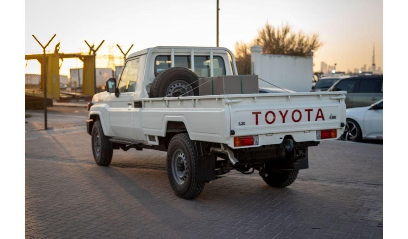Toyota Land Cruiser Pick Up LC 79 SINGLE CABIN 2.8 DSL AUTOMATIC 2024 MODEL