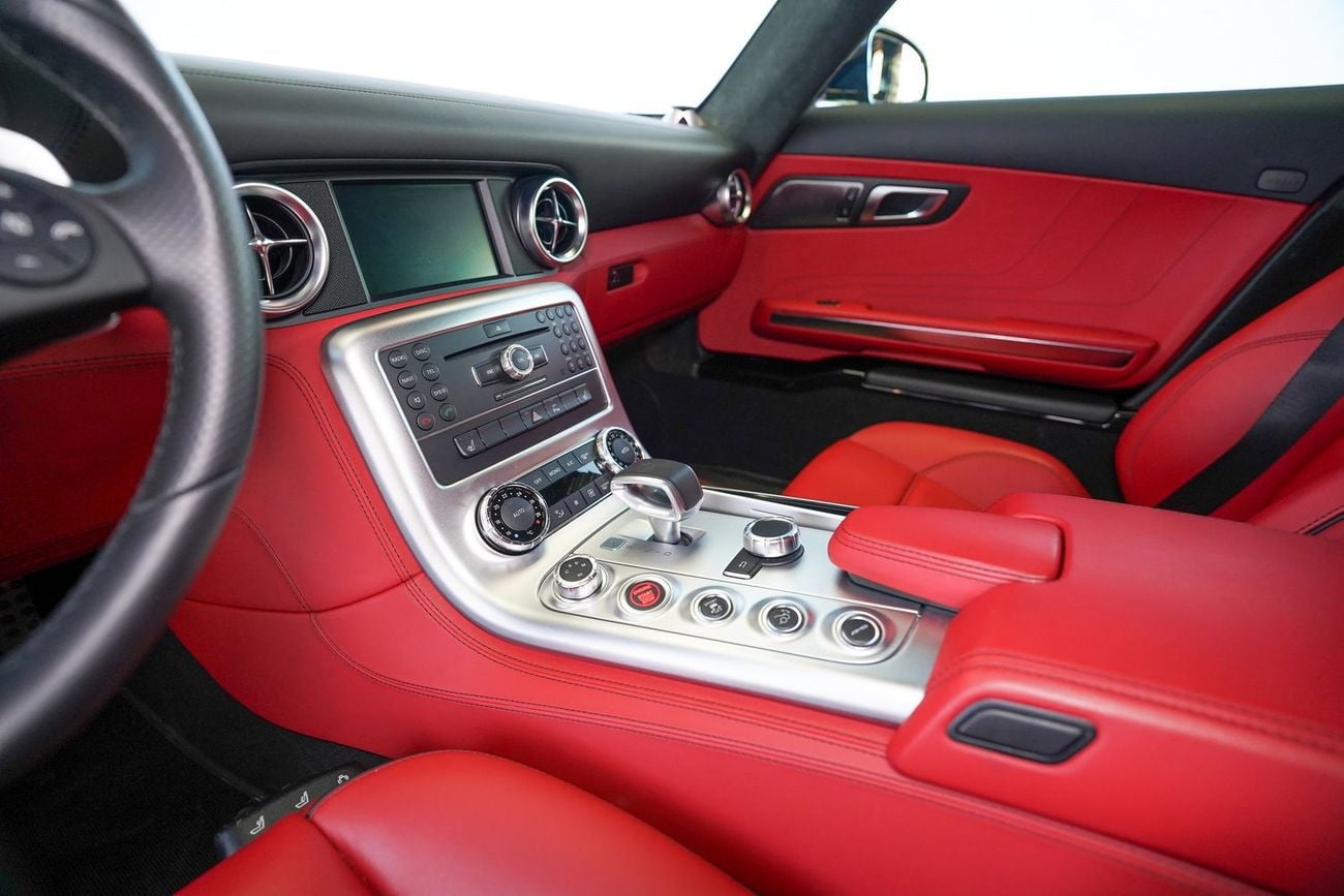 مرسيدس بنز SLS AMG Std 6.2L