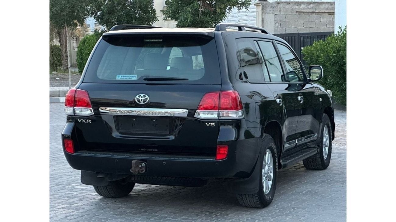 تويوتا لاند كروزر
