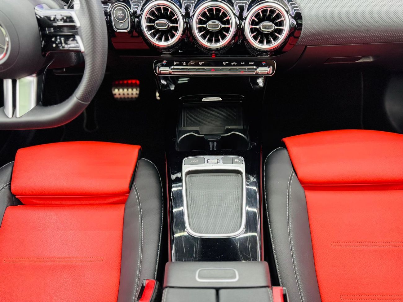 Mercedes-Benz CLA 250 AMG 4MATIC 2.0L 2025 Mercedes Benz CLA250,  2030 Mercedes Warranty, Very Low Kms, GCC