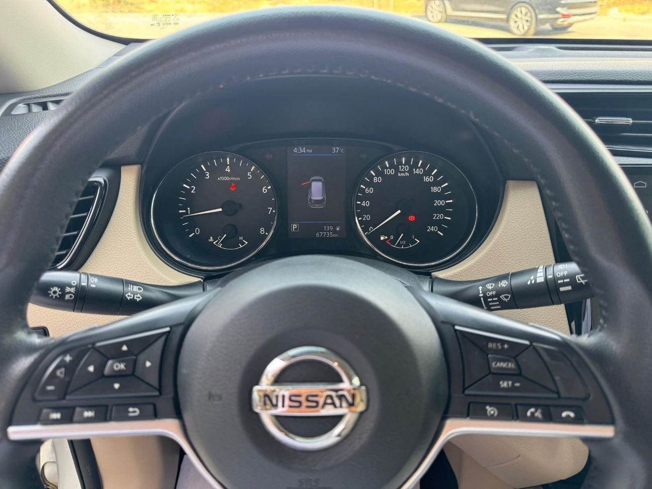 Nissan X Trail 2.5L V4 / 67000 KM ONLY! / BIG SCREEN / ANDROID-AOOLE CAR PLAY / RIMS / IN PERFECT CONDITION