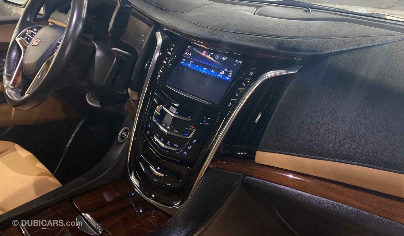 Cadillac Escalade ‏خليجي بدون صبغ