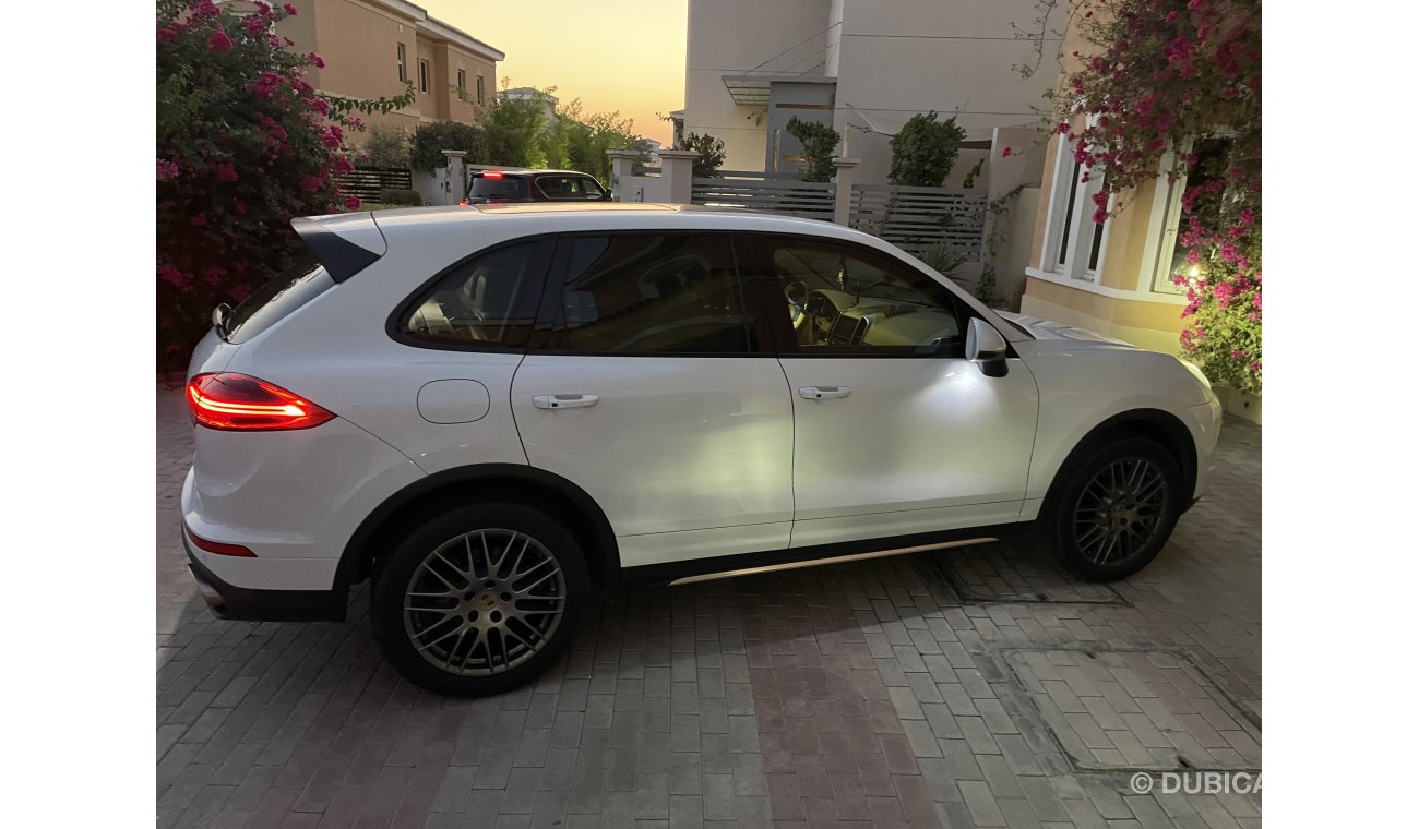 Porsche Cayenne Standard triptronic