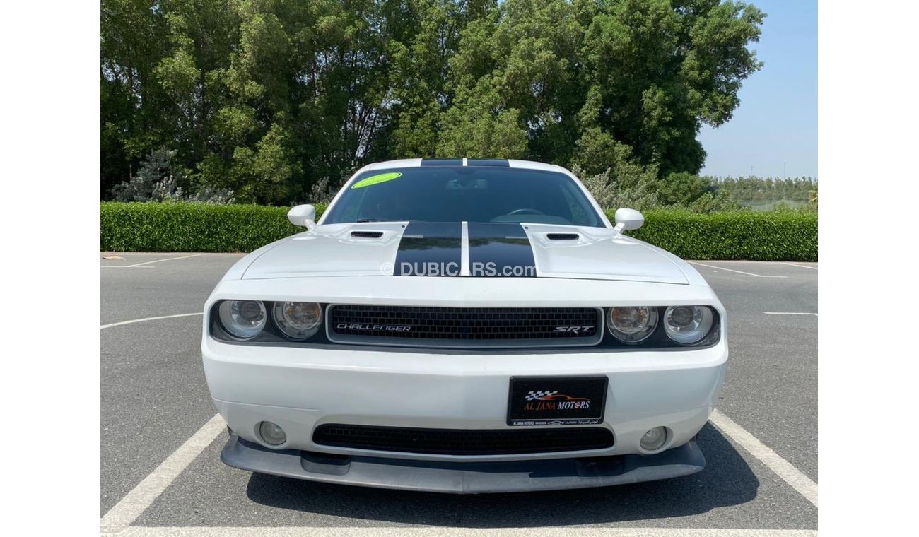 دودج تشالينجر 2014 Dodge Challenger SRT8 (LC), 2dr Coupe, 6.4L 8cyl Petrol, Automatic, Rear Wheel Drive