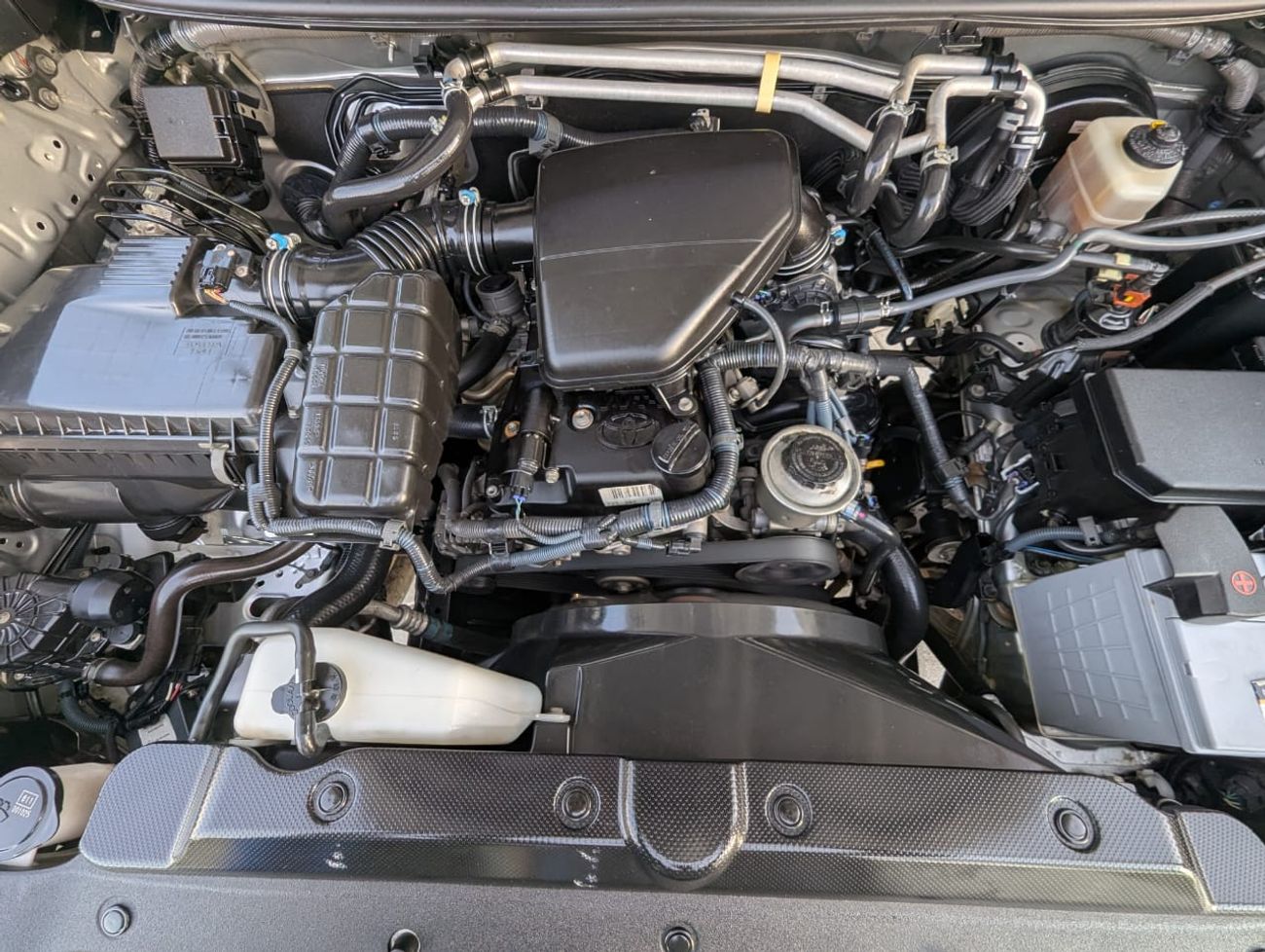 Toyota Prado Toyota Prado vxr LHD 2016 silver Gcc