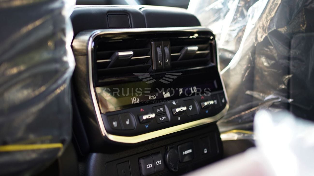 تويوتا لاند كروزر LC 300 VXR - Automatic- 3.3 L - diesel - SUV - 4x4 - 7 Seats - 5 Door
