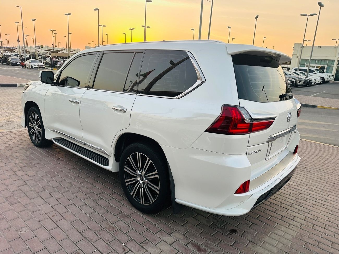 Lexus LX 570