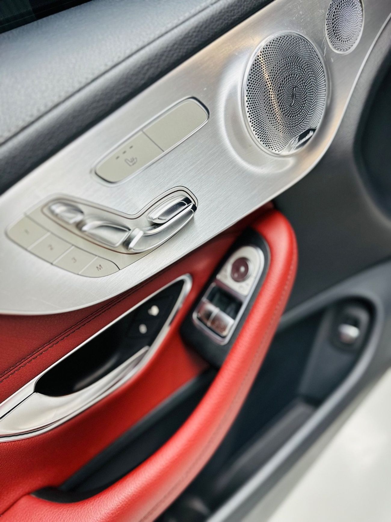 مرسيدس بنز C 300 كوبيه