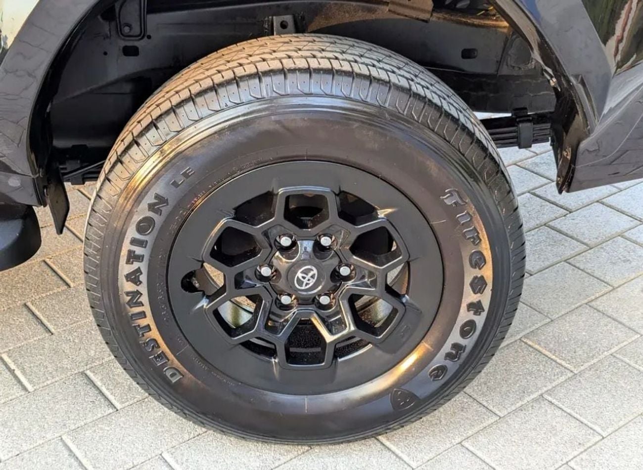 Toyota Hilux ADVENTURE Toyota Hilux double Cabin off Road pickup 2021Model year Facelifted to 2026 2.7L