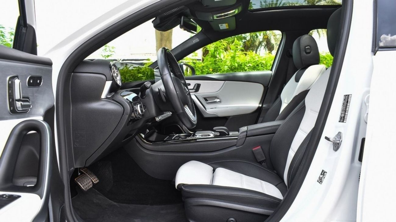 Mercedes-Benz A 220 Mercedes A220 AMG / 2020 / USA