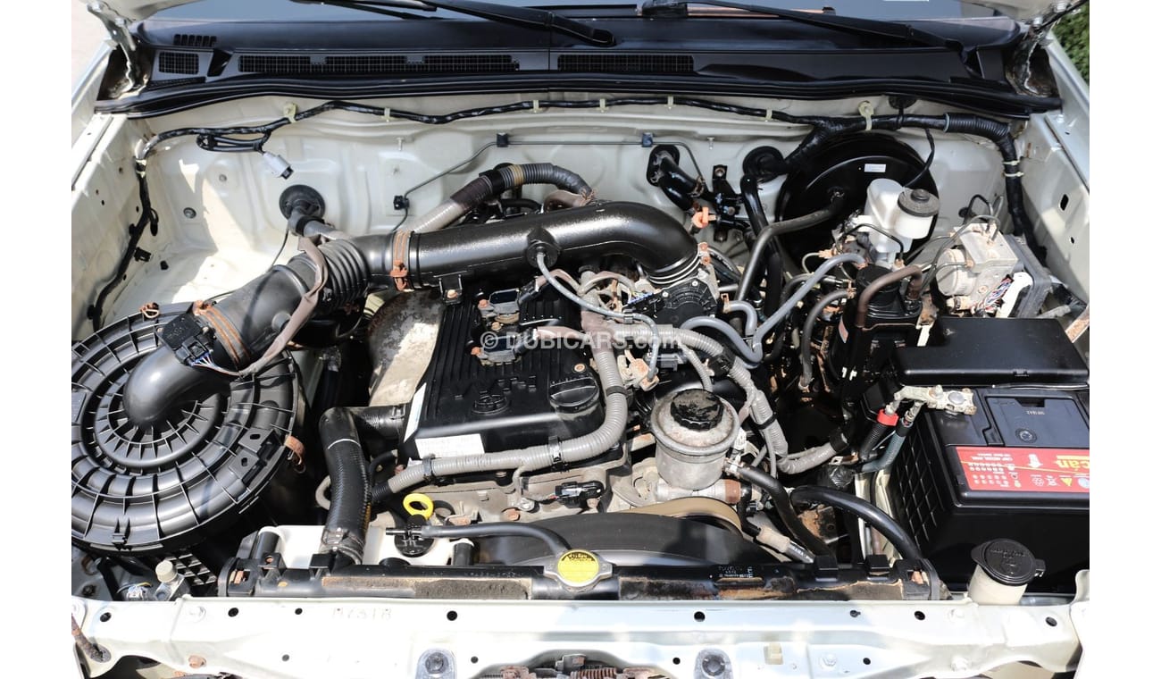 تويوتا هيلوكس تويوتا هايلكس 2011 سنقل فل اتوماتيك دبل كابين