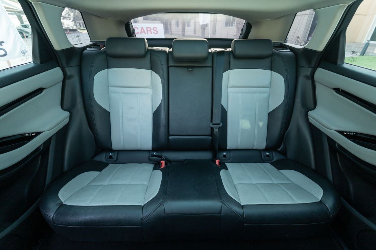 لاند روفر رانج روفر إيفوك Dynamic SE P200 2.0L