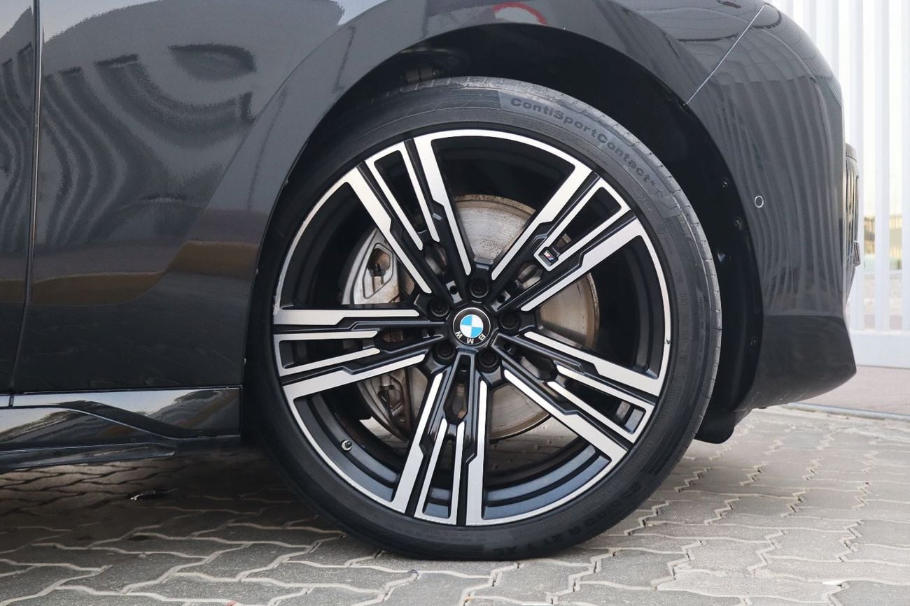 BMW 740i M SPORT