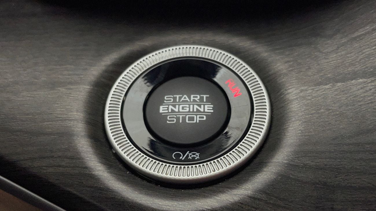 جيب جراند شيروكي LIMITED 3.6 | بدون دفعة مقدمة | اختبار القيادة في المنزل