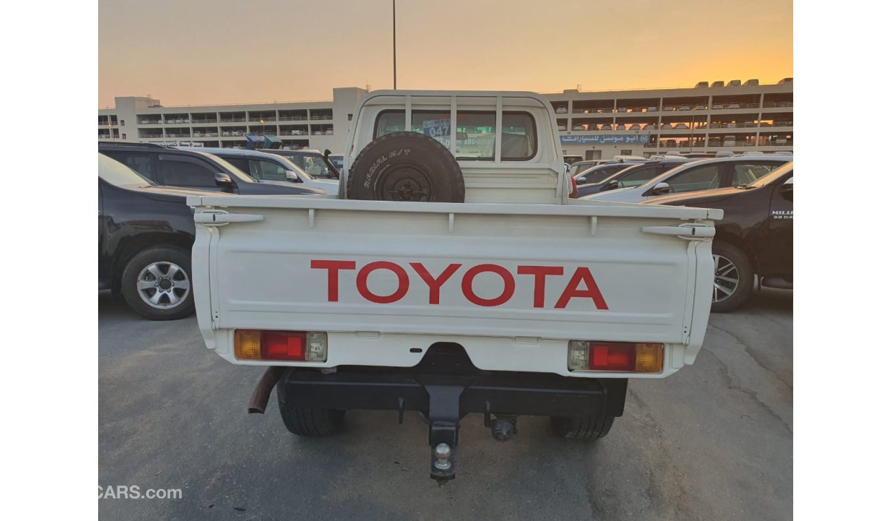 Toyota Land Cruiser Pick Up DIESEL  4.5L RIGHT HAND DRIVE single cabin