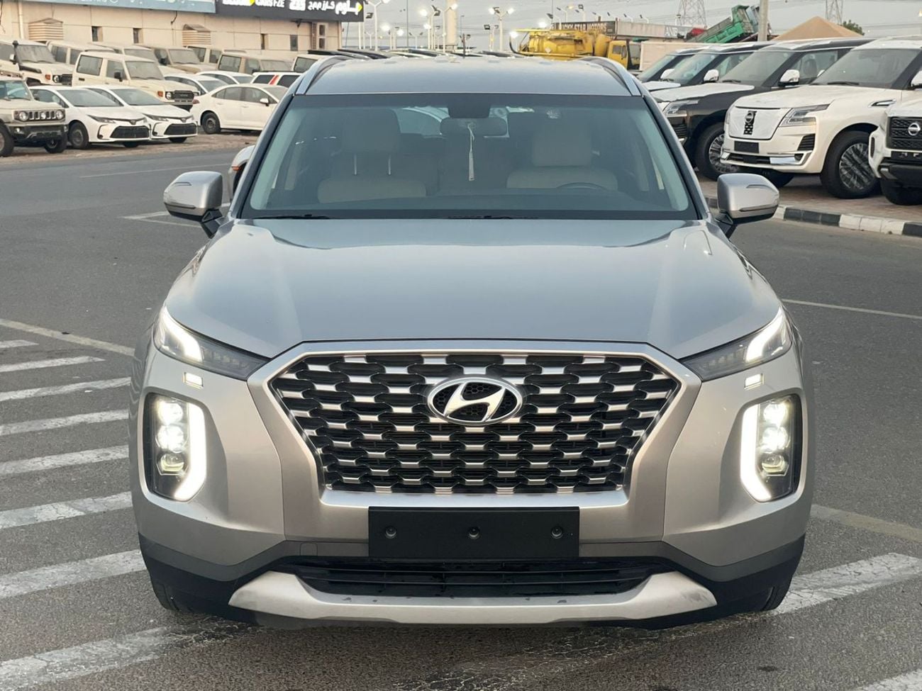 هيونداي باليساد 2022 Hyundai Palisade SEL premium GCC Specs Original Paint 3.5L V6 AWD 4x4 - Multi Drive Mode - 7 Se