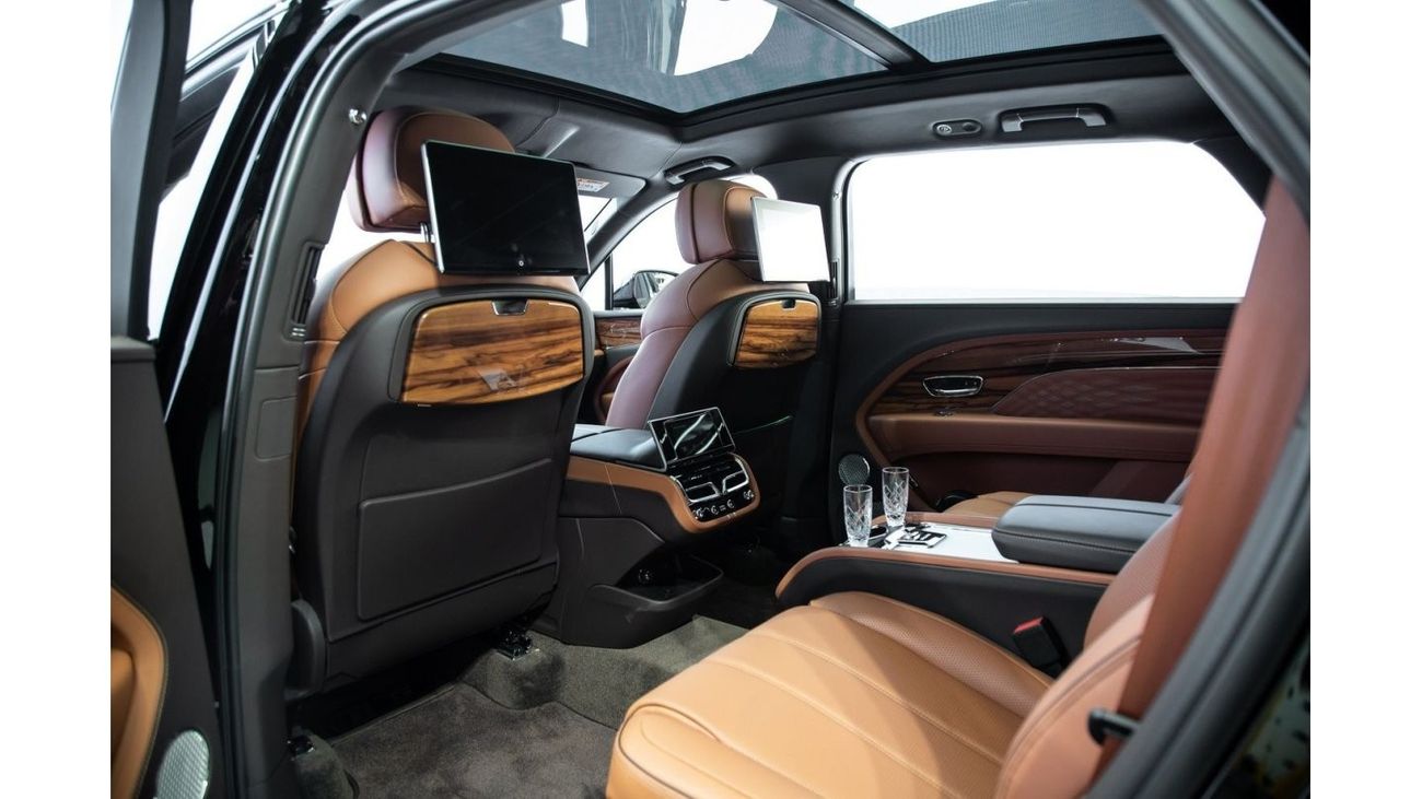 بنتلي بينتايجا Bentley Bentayga Azure First Edition EWB