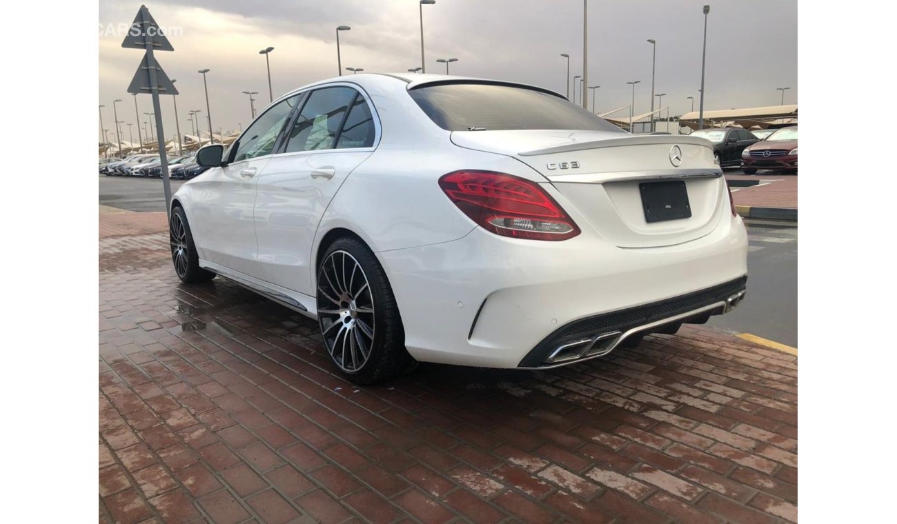 مرسيدس بنز C 300 موديل 2018  فل مواصفات فتحه وجلد  5 كاميرات وكت AMG kit