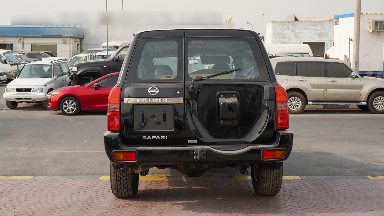 Nissan Patrol Safari
