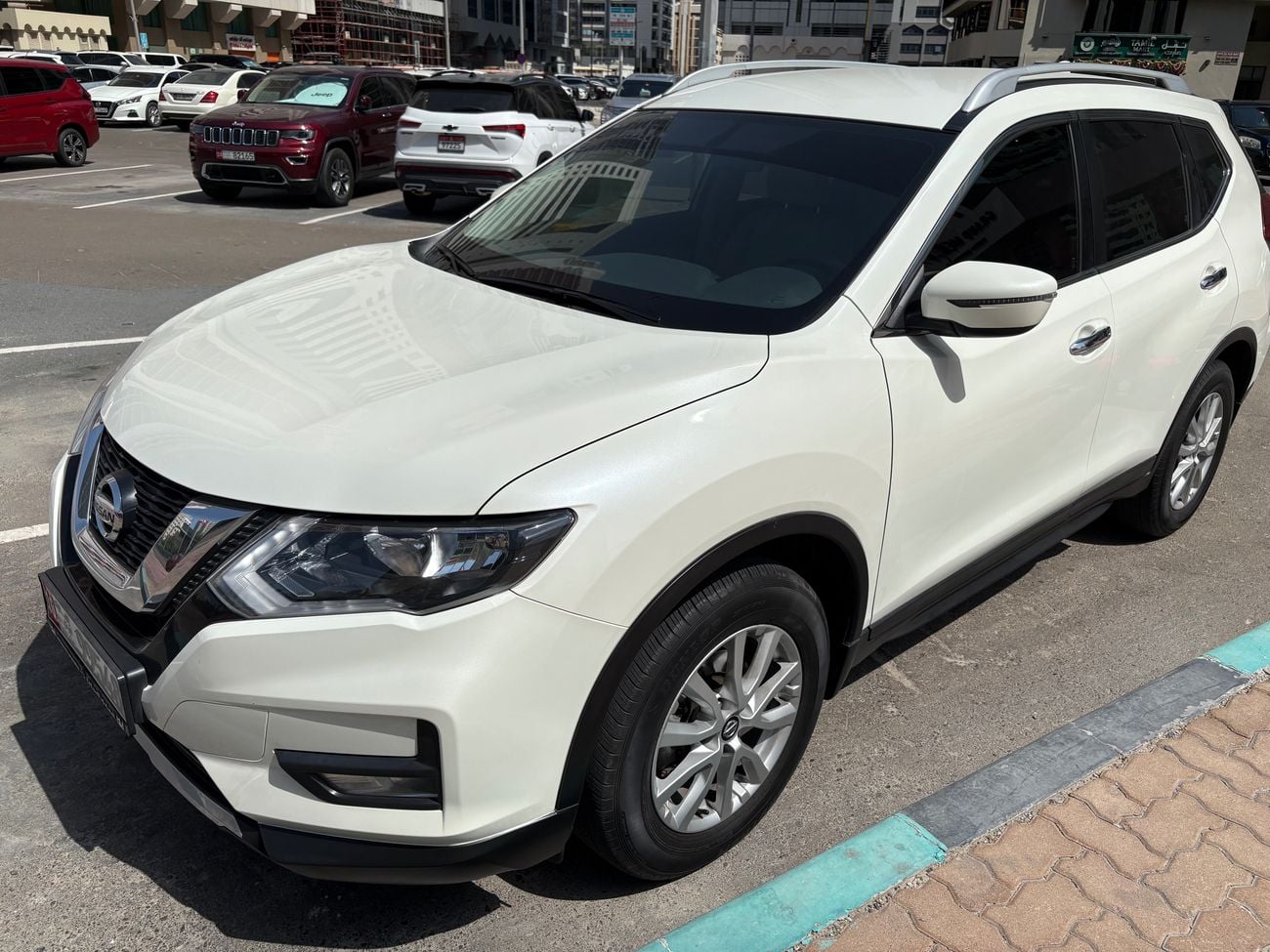 نيسان إكس تريل S 2.5L 4WD (5 Seater)