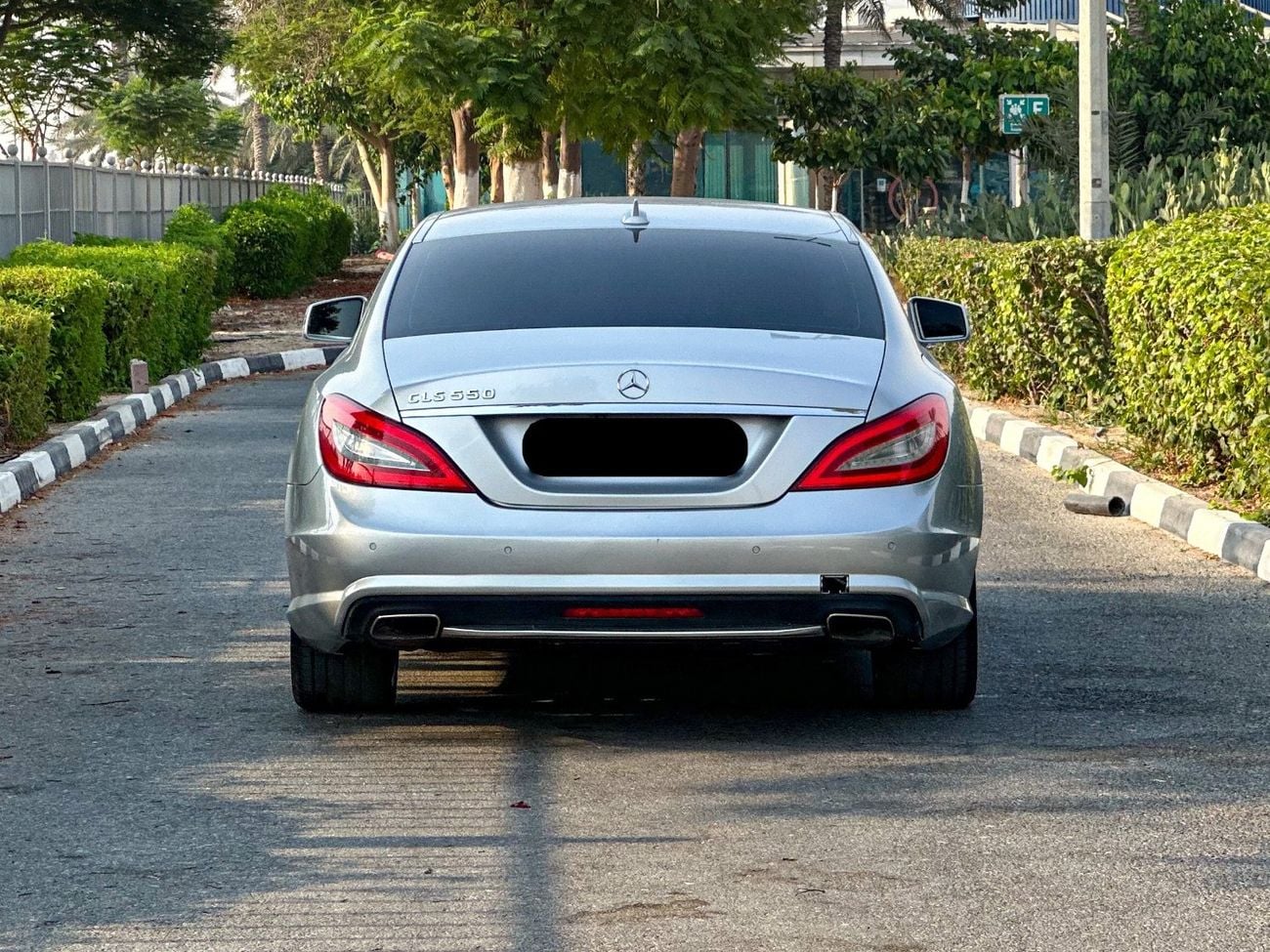 مرسيدس بنز CLS 55 AMG Mercedes-Benz CLS 550 AMG | Law Mileage ( 154,000 Km ) | Japanese Specs