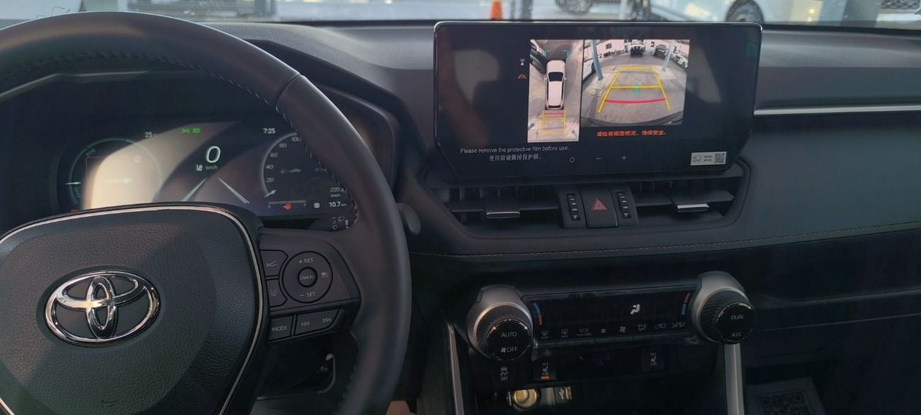 تويوتا راف ٤ TOYOTA RAV 4 HYBRID E-FOUR