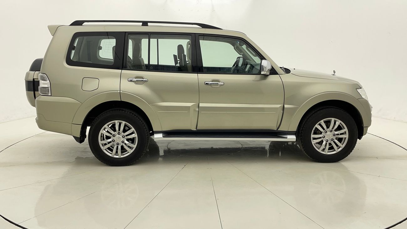 Mitsubishi Pajero GLS HIGHLINE 3.8 | Zero Down Payment | Free Home Test Drive