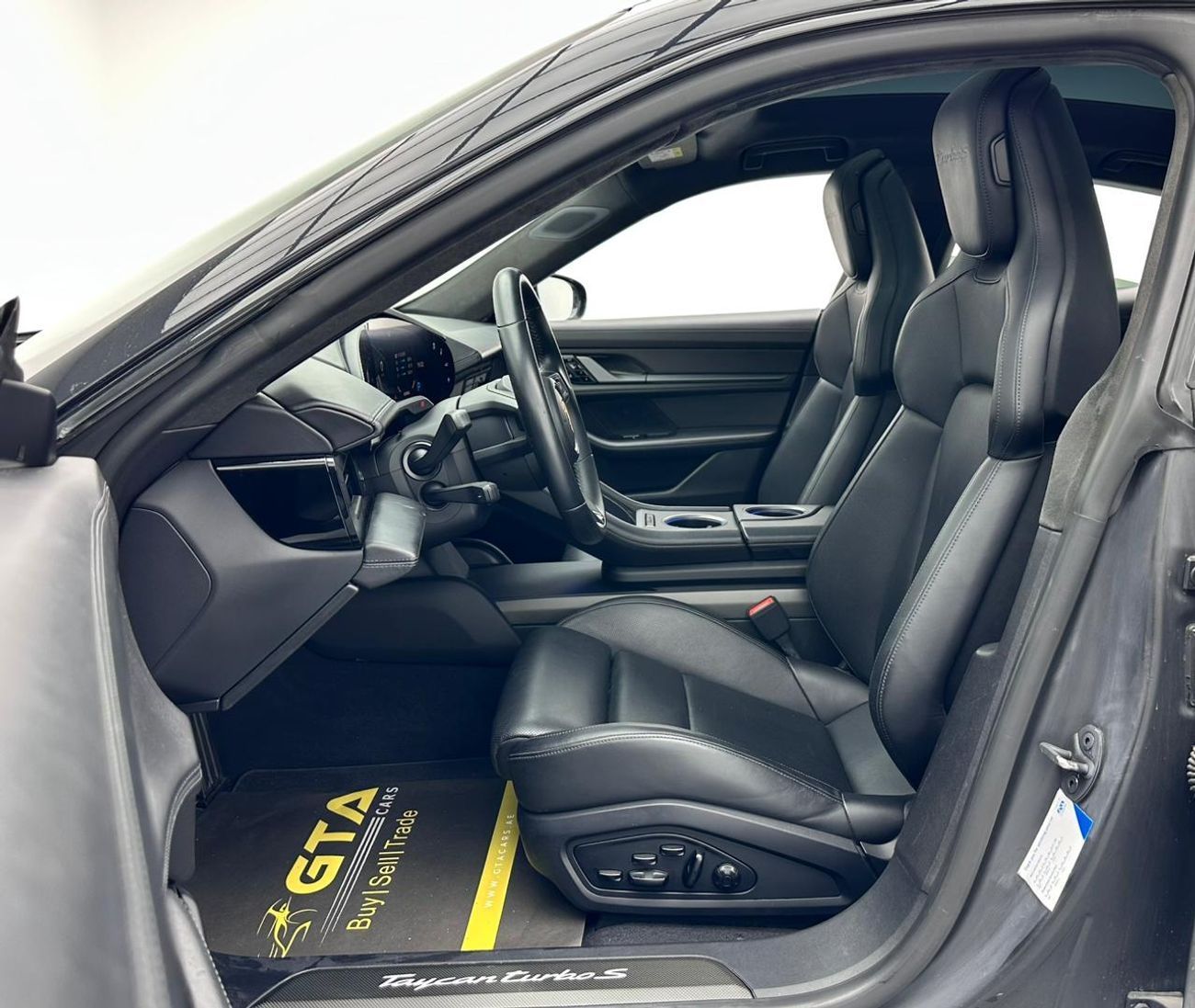 بورش تايكان 2021 Porsche Taycan Turbo S, 1 Year Unlimited Km Warranty, Full Service History, Excellent Condition