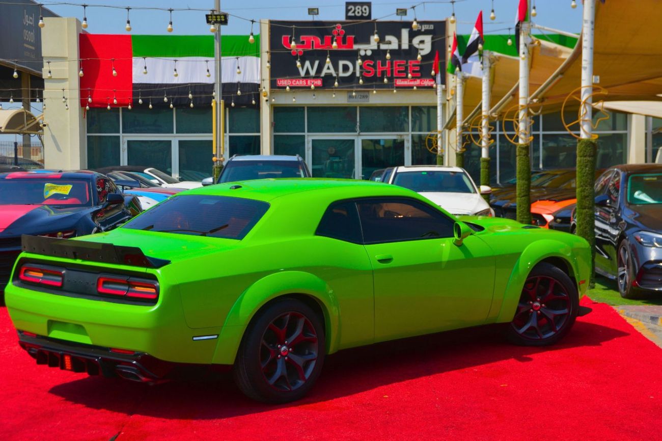 Dodge Challenger SXT