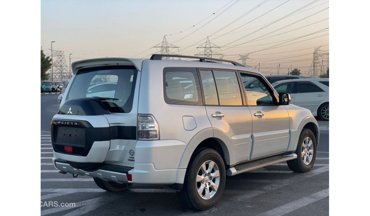 ميتسوبيشي باجيرو 2019 Mitsubishi Pajero GLS 4x4 Sunroof - 100% No Accident / Export Only