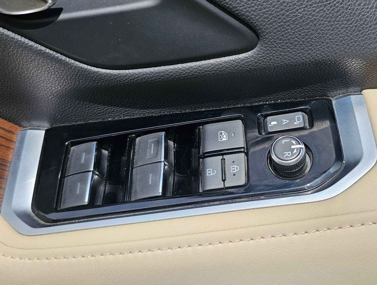 Toyota Land Cruiser // TWIN TURBO // GXR // 3.5L // LOW MILEAGE // FULL OPTION (LOT # 24037)