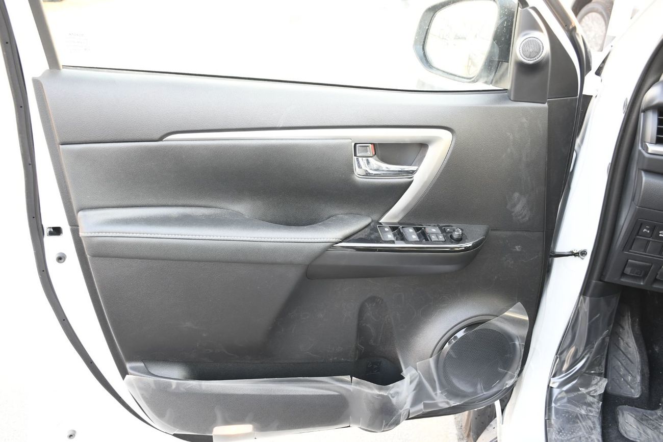 Toyota Fortuner 4.0L V6 inside Black Full option