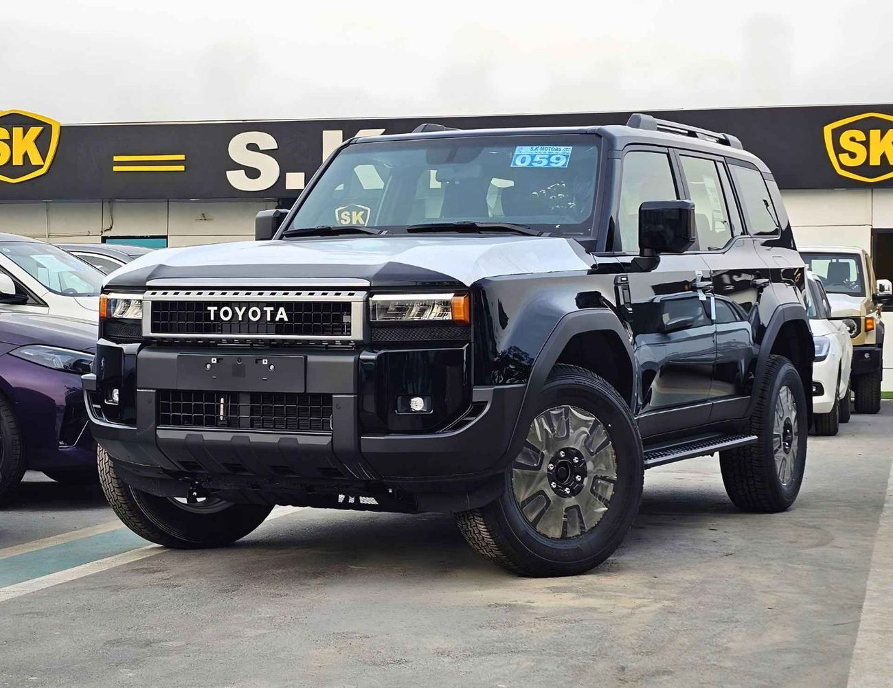 تويوتا برادو ALL ROUNDER TURBO / 2.4L PETROL V4 / DUAL TANK / SUNROOF / DVD+CAMERA / COOL BOX (CODE#PPARS)