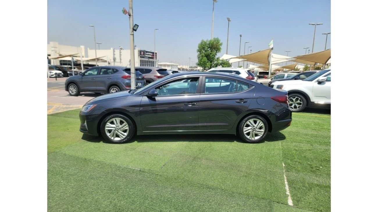 Hyundai Elantra 2020 Hyundai Elantra, GLS, Metallic Gray Color