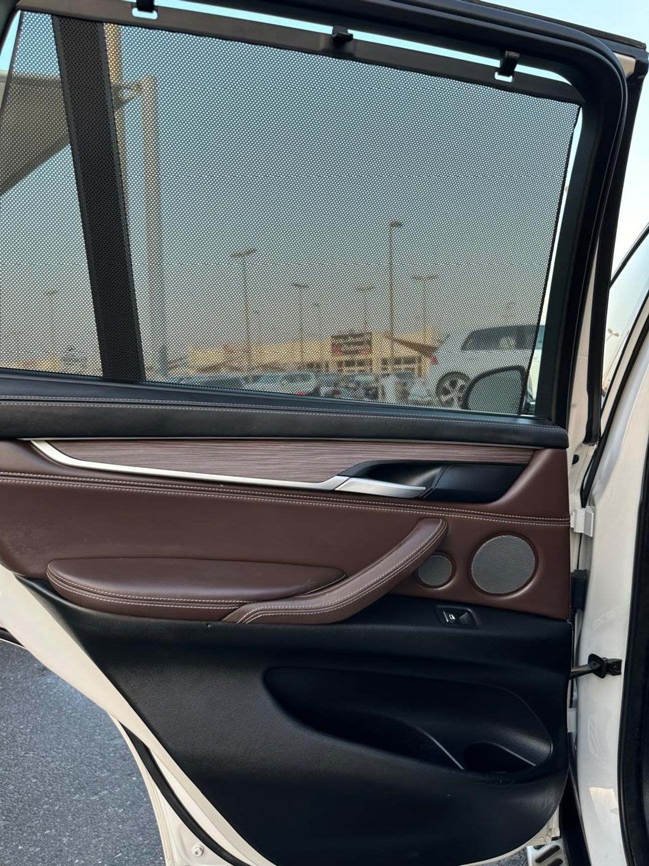 بي أم دبليو X5 50i لاكجري