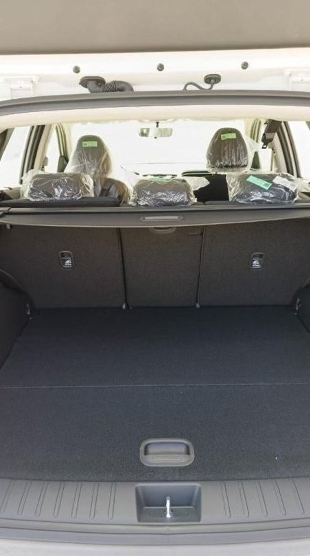 هيونداي توسون 2.0 L , rims 18