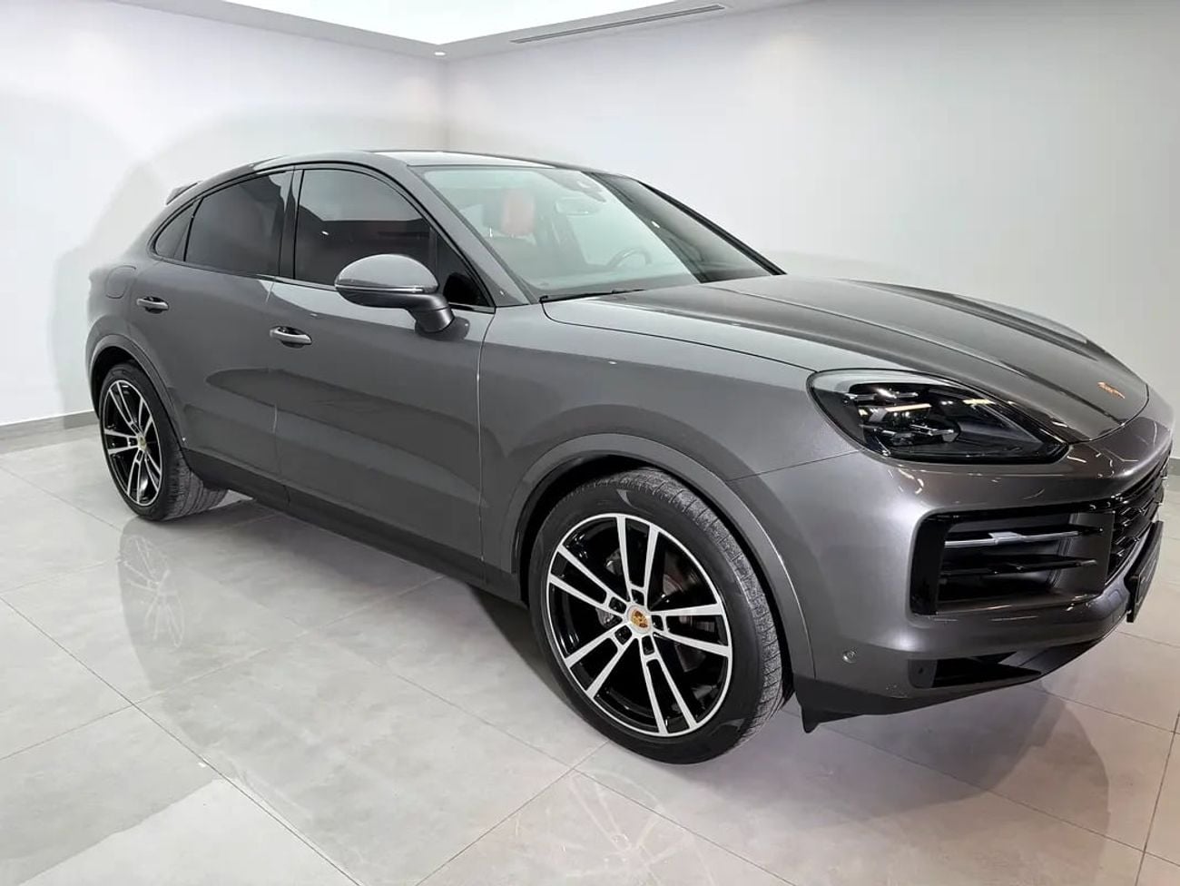Porsche Cayenne 2024 Porsche Cayenne E-Hybrid Coupe (GCC Specs) – Grey with Red Interior