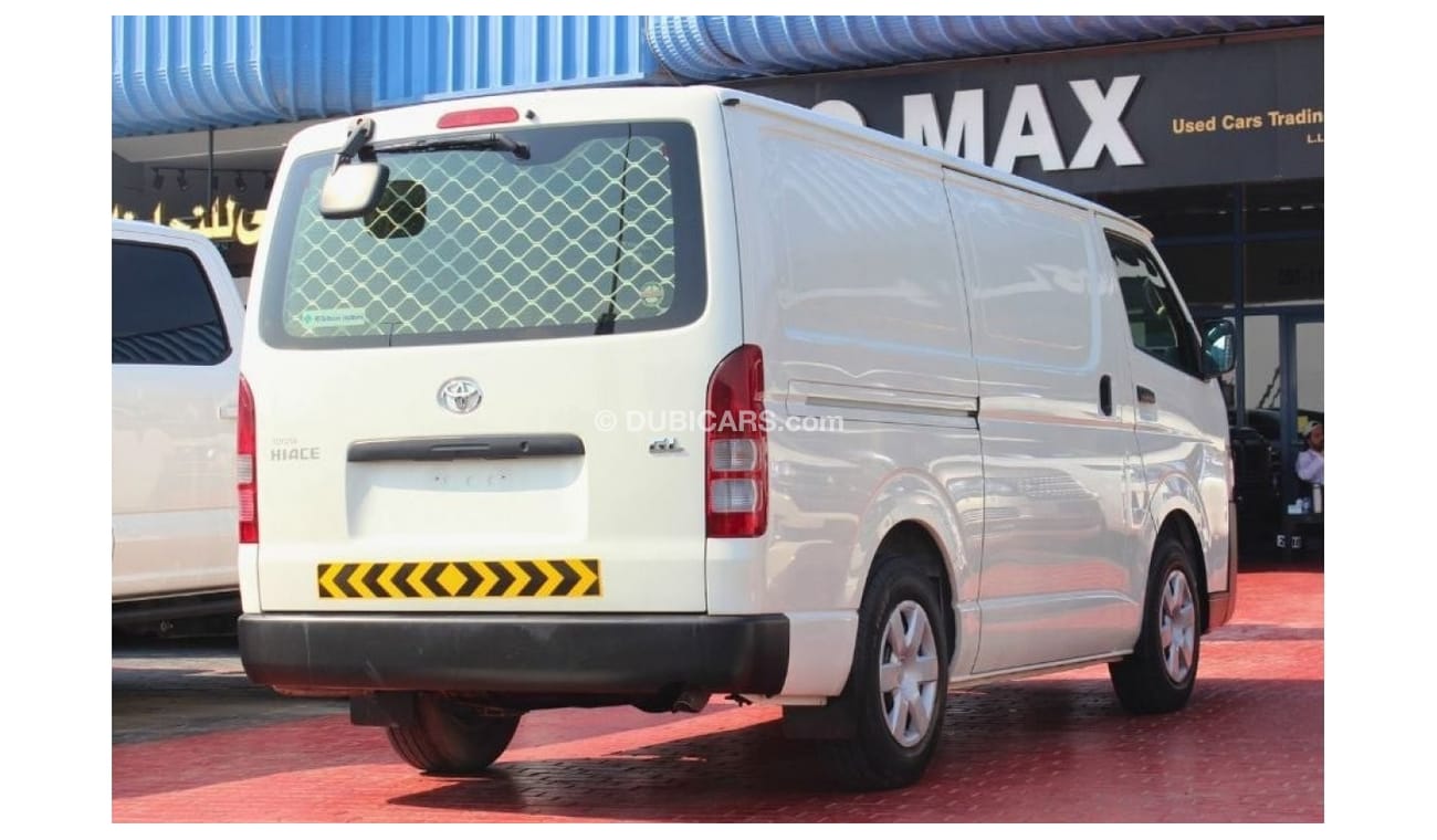 Toyota Hiace GL - Standard Roof