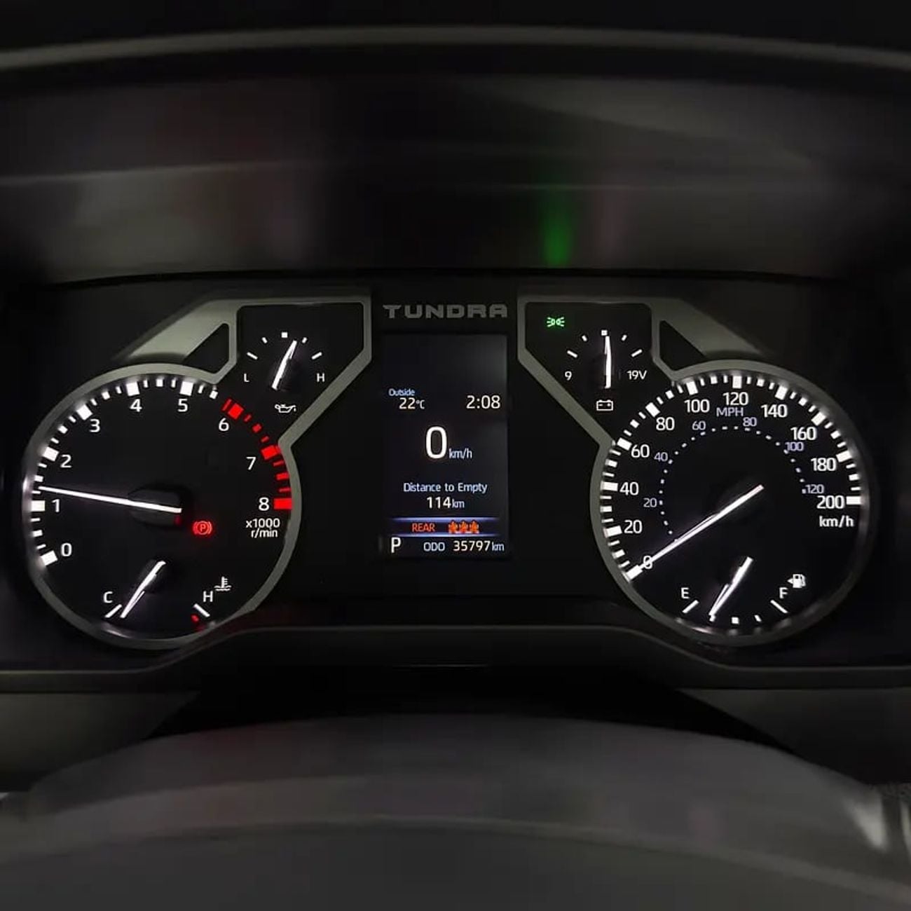 تويوتا تاندرا Crewmax Limited 5.7L Limited