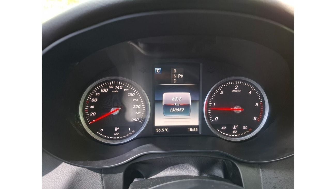 Mercedes-Benz GLC Coupe 200 Mercedes-Benz GLC220d 2018 full option