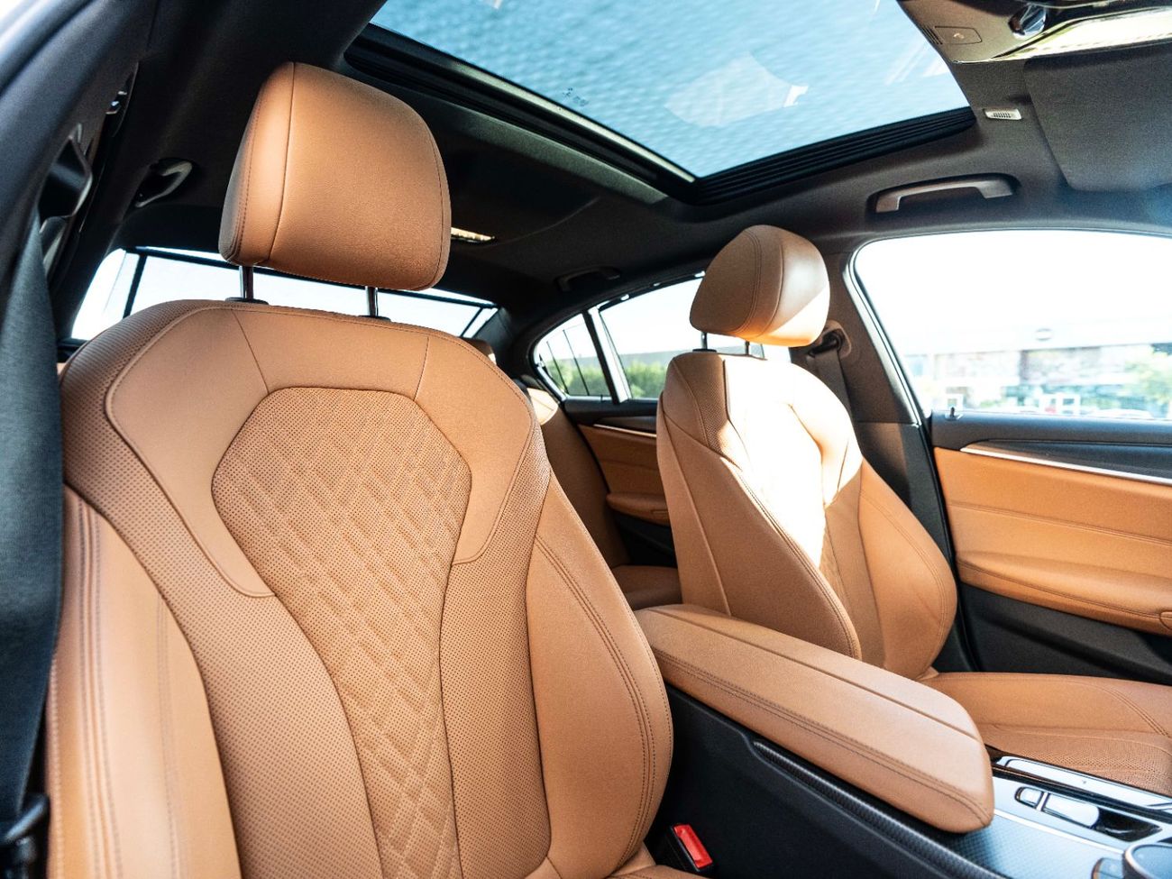 بي أم دبليو 520i M Sport Comfort 2.0L