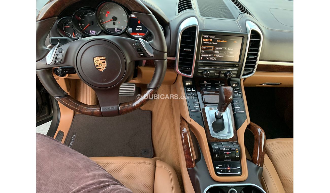 Porsche 718 Cayman Porsche Cayenne S 2012