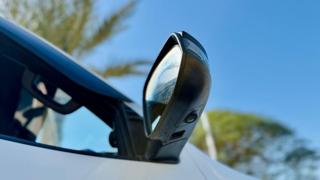 Toyota Hilux GR KITT install